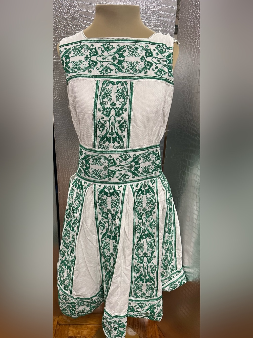 Max Studio White Sleeveless Mini Fit & Flare Dress with Green Embroidery SZ Med